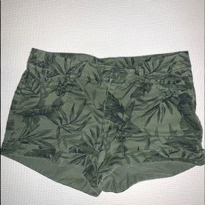 Old Navy short